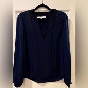 VERONICA BEARD -  100% Silk Navy Blouse with Black Trim - Size 2/4